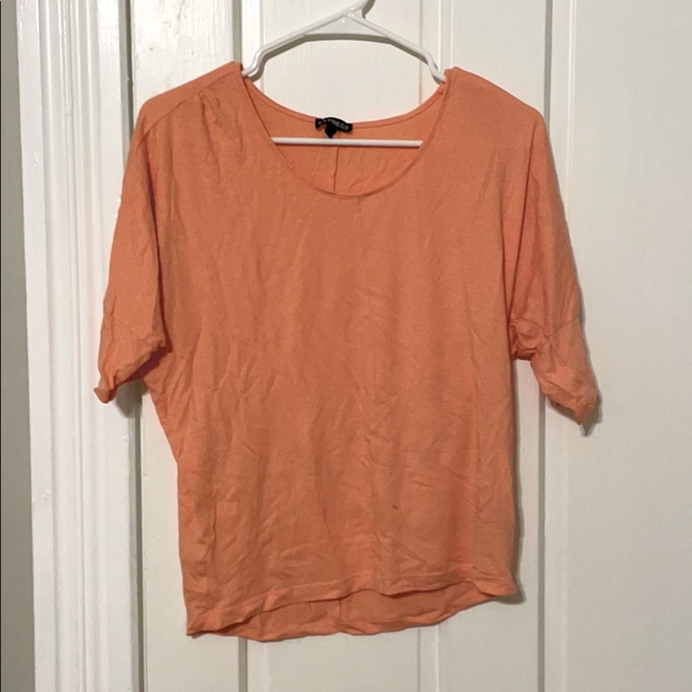 Salmon colored top